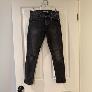 Banana Republic Skinny Ankle Jean Black distressed 25P